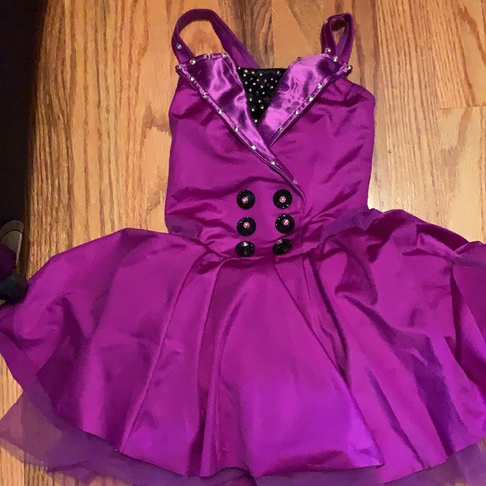 Purple dance costume w/ hat